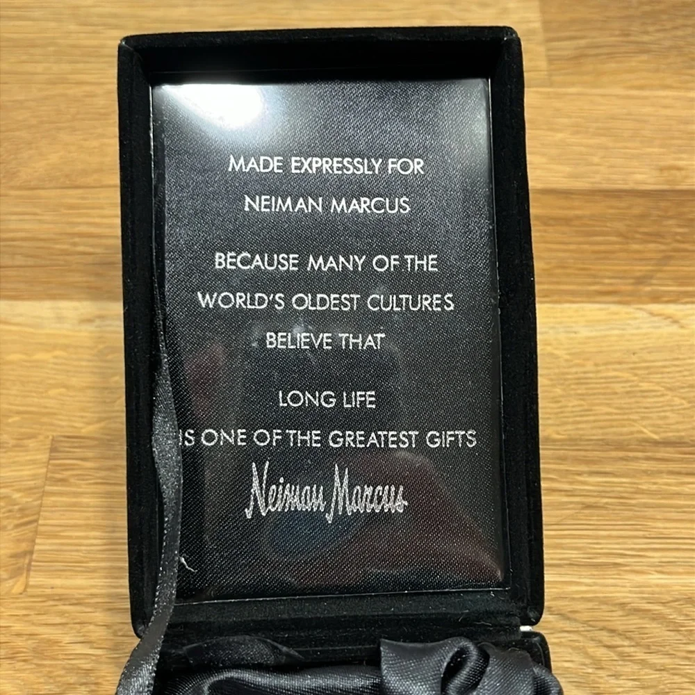 NEW Neiman Marcus 2002 Silver Tone Pyramid Bottle Stopper in Black Velvet Box